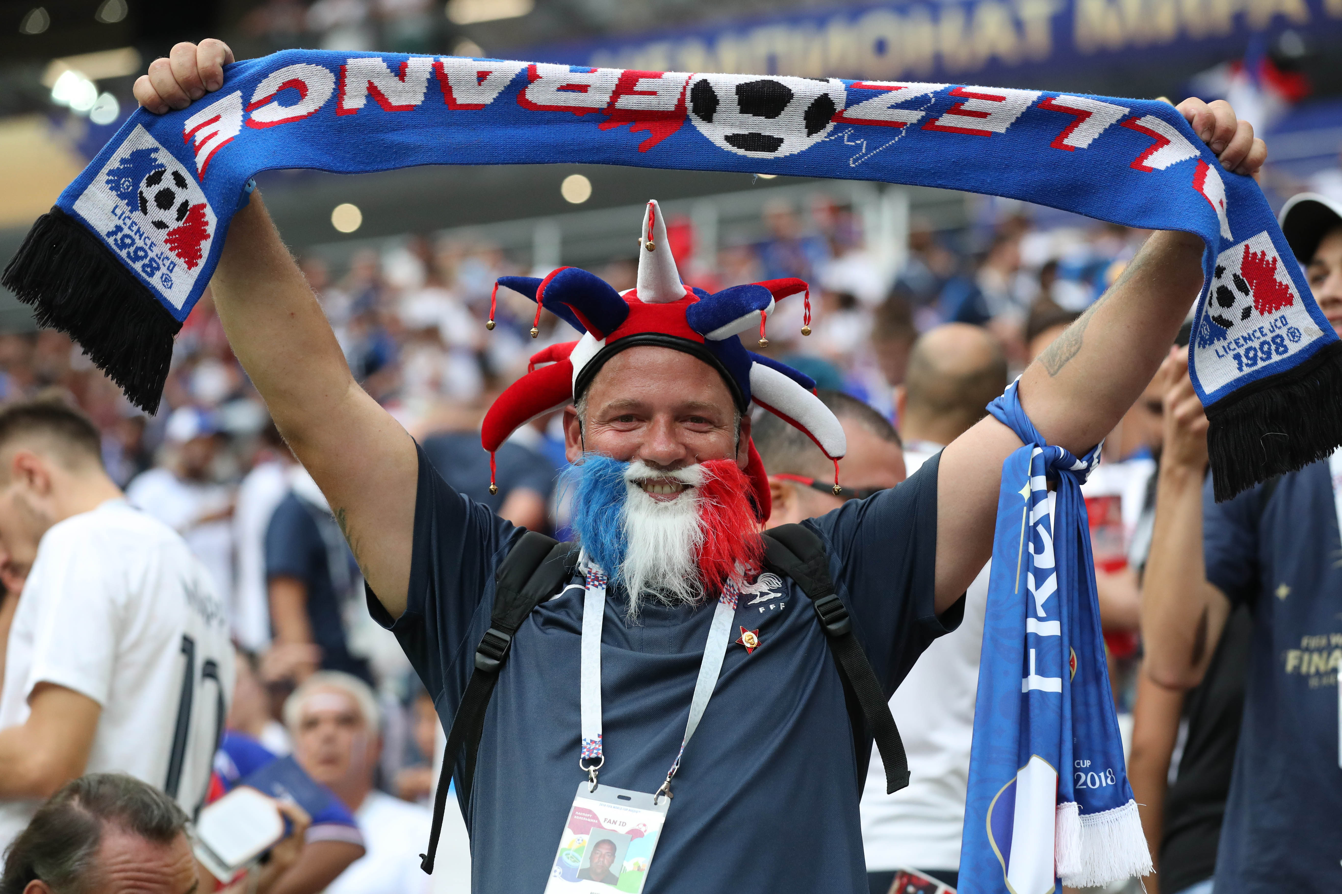 足球联赛中的精彩表现让球迷欲罢不能 足球联赛中的精彩表现让球迷欲罢不能