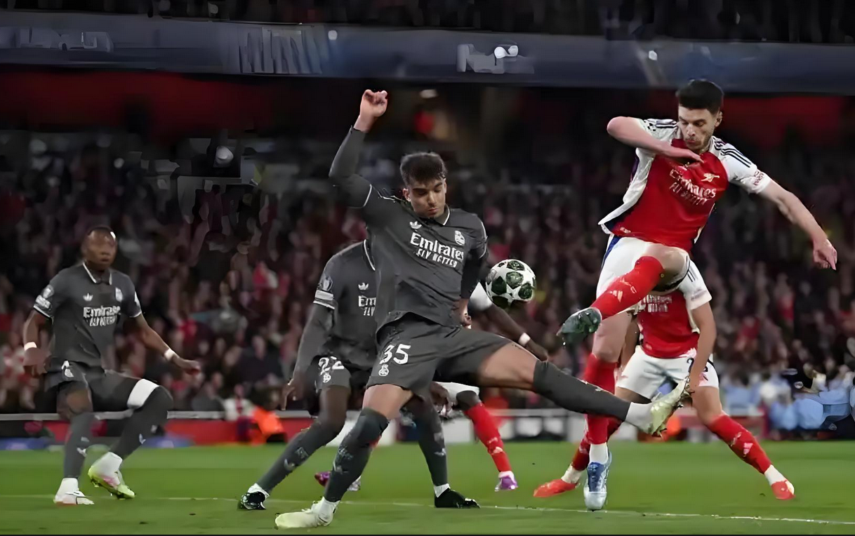 AYXapp下载-关于阿贾克斯逆袭再闯欧冠四强，传说再续！的信息