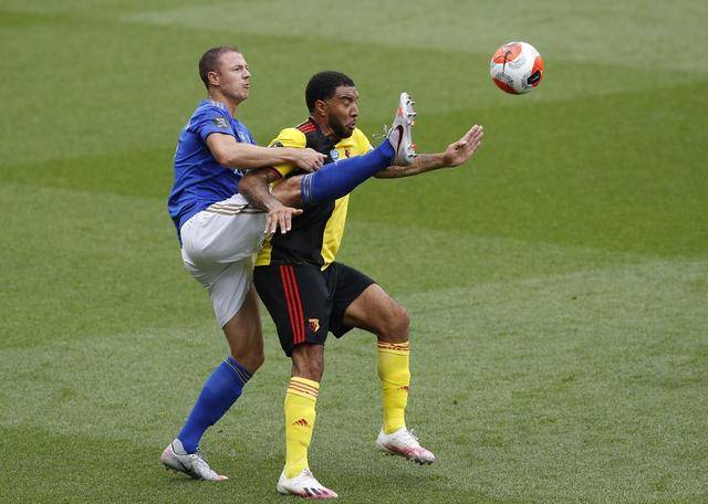 关于莱切斯特被爆冷绝杀,暂时失去前四位置的信息 关于莱切斯特被爆冷绝杀,暂时失去前四位置的信息