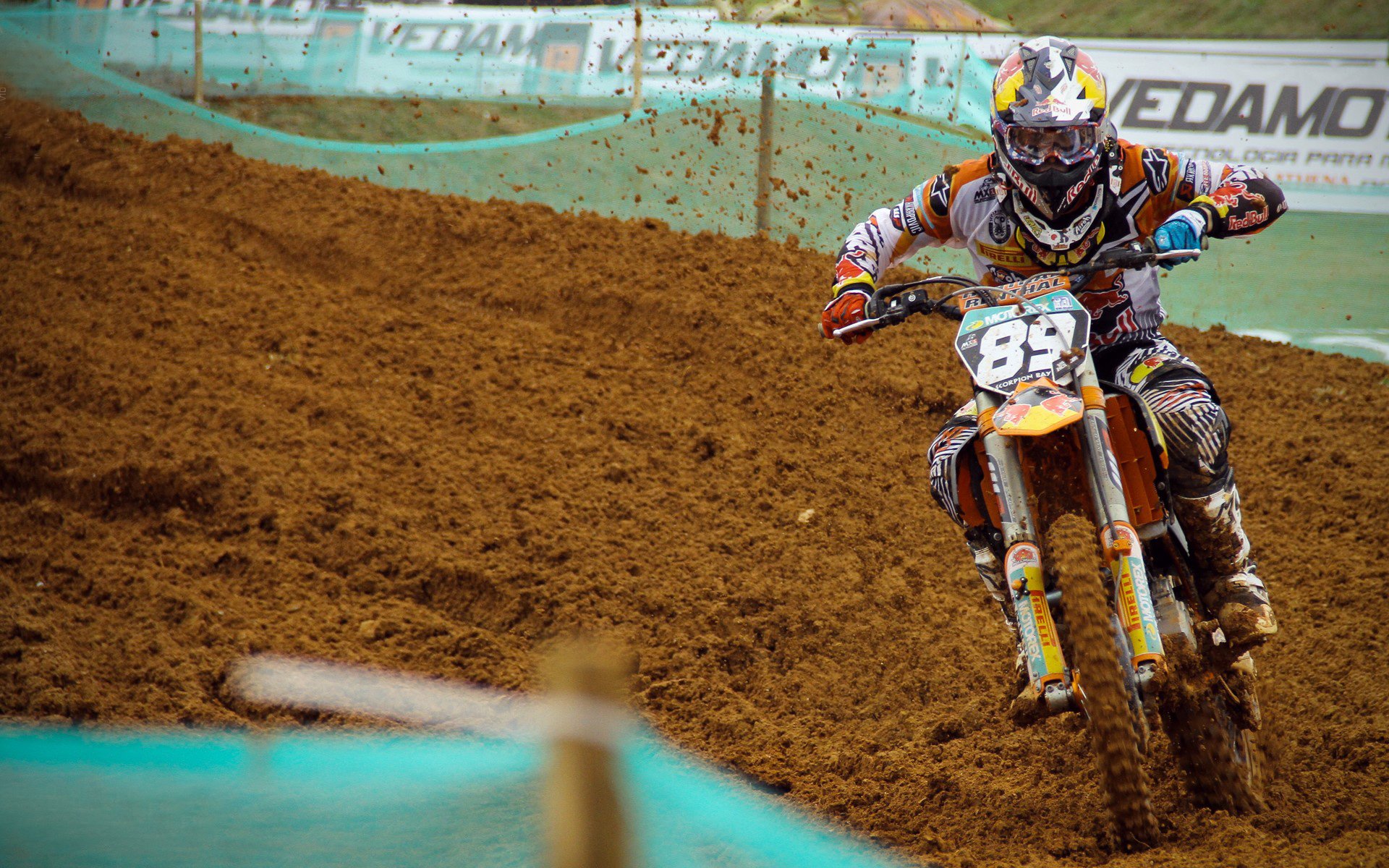 爱游戏-冷门与热浪，奥地利队轻取法国队，王皓状态火热预示新时代？